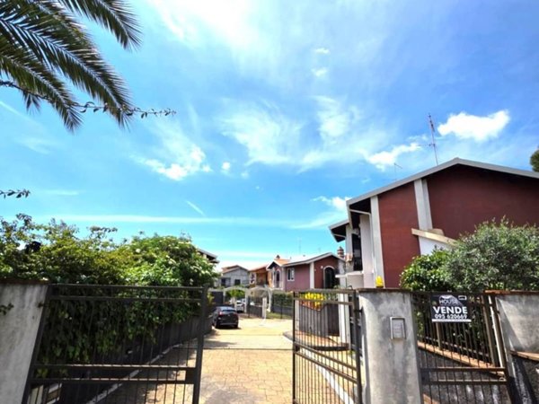 casa indipendente in vendita a Pedara