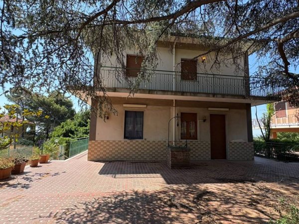 casa indipendente in vendita a Pedara