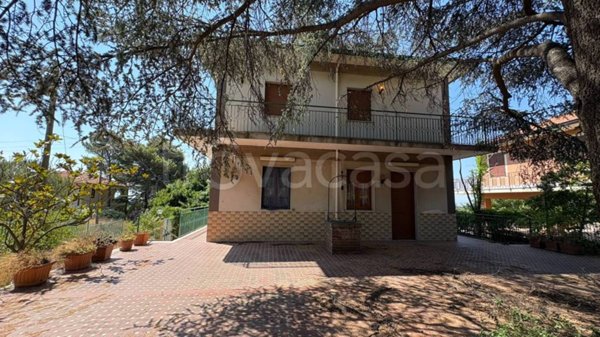 casa indipendente in vendita a Pedara