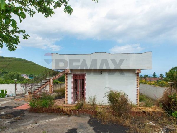 casa indipendente in vendita a Pedara