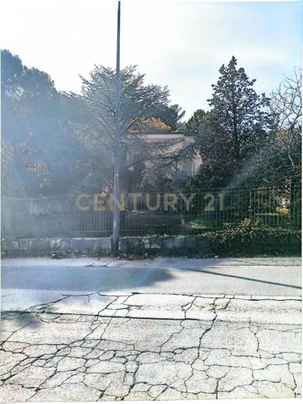 casa indipendente in vendita a Pedara in zona Tarderia