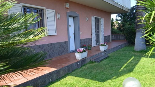 appartamento in vendita a Pedara