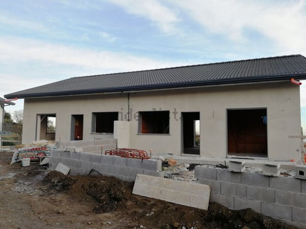 casa indipendente in vendita a Pedara