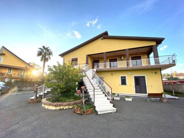 casa indipendente in vendita a Pedara