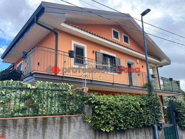 appartamento in vendita a Pedara