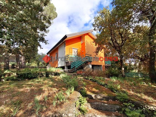 casa indipendente in vendita a Pedara