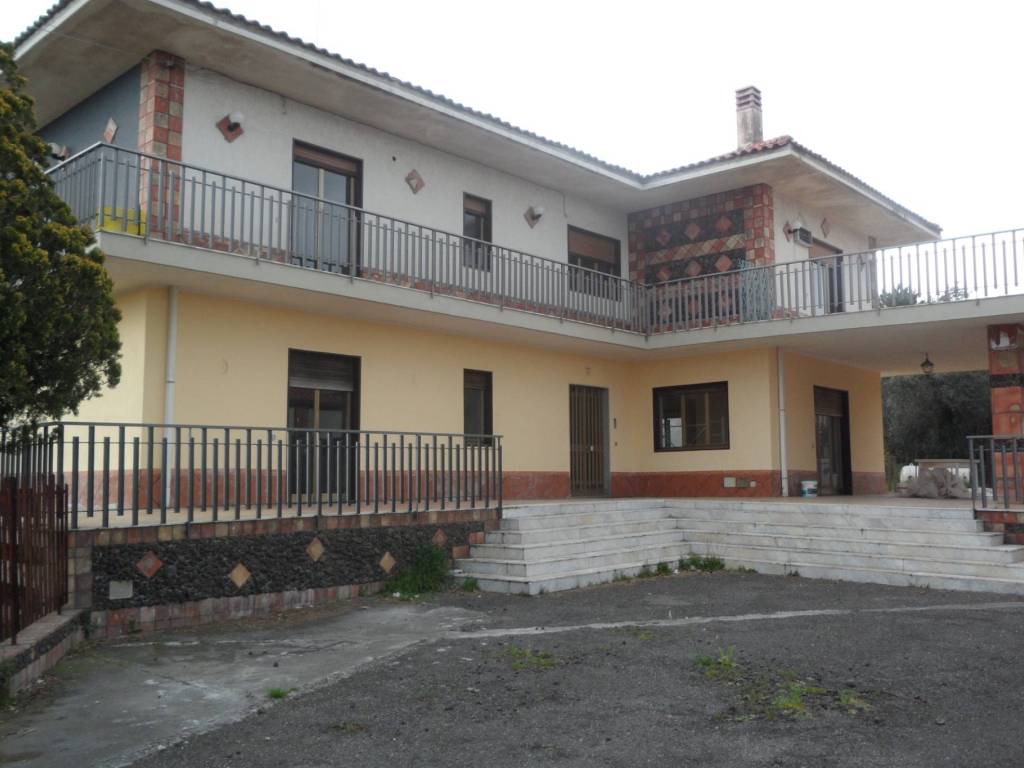 appartamento in vendita a Pedara