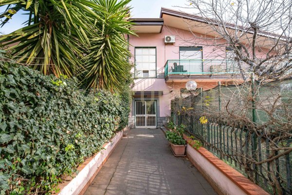 appartamento in vendita a Pedara