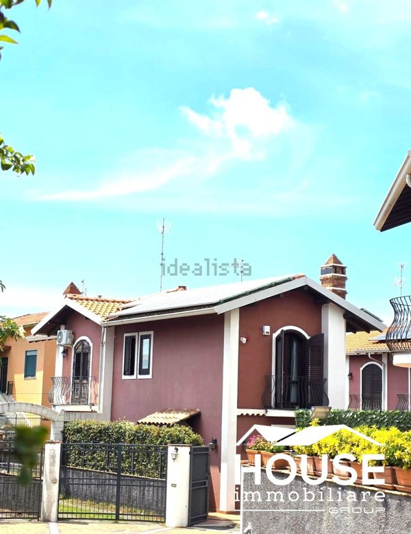 casa indipendente in vendita a Pedara