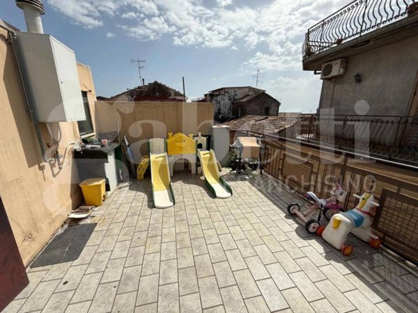 casa indipendente in vendita a Pedara