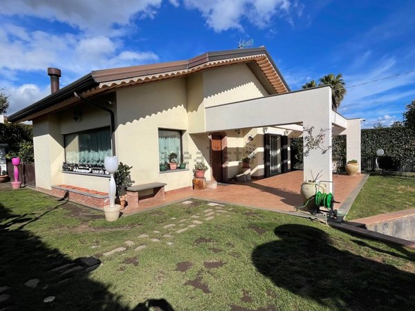 casa indipendente in vendita a Pedara