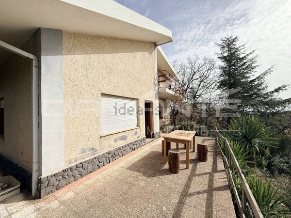 casa indipendente in vendita a Pedara