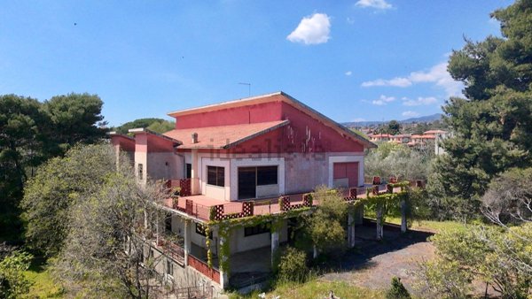 casa indipendente in vendita a Pedara