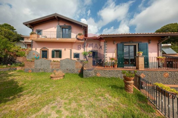 casa indipendente in vendita a Pedara