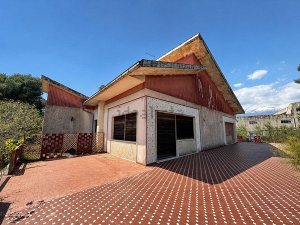 casa indipendente in vendita a Pedara in zona Tarderia