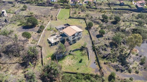 casa indipendente in vendita a Pedara
