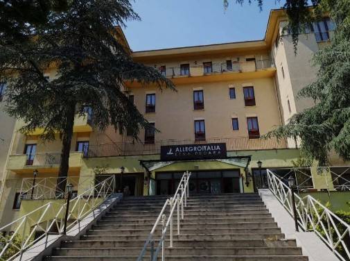 negozio in vendita a Pedara