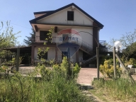 casa indipendente in vendita a Pedara