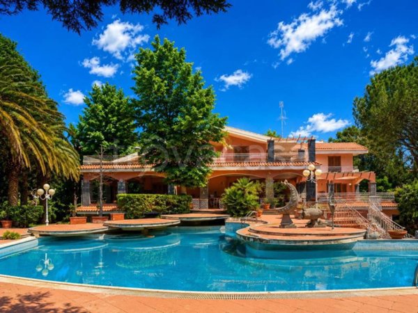 casa indipendente in vendita a Pedara