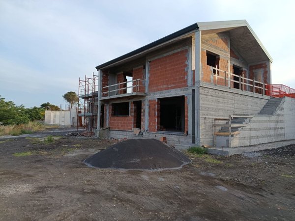 casa indipendente in vendita a Pedara
