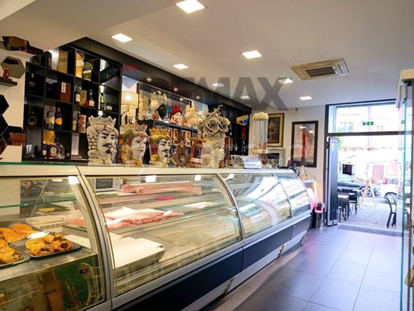 negozio in vendita a Pedara