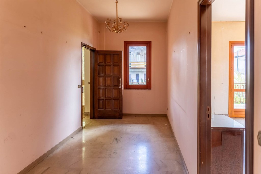 casa indipendente in vendita a Pedara in zona Tarderia