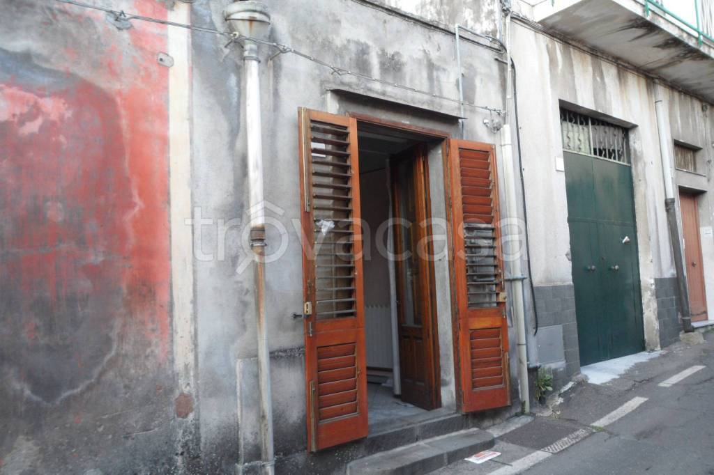 casa indipendente in vendita a Pedara