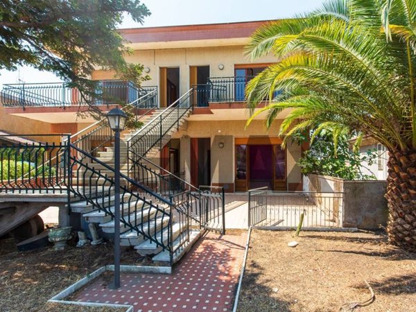 appartamento in vendita a Pedara in zona Tarderia