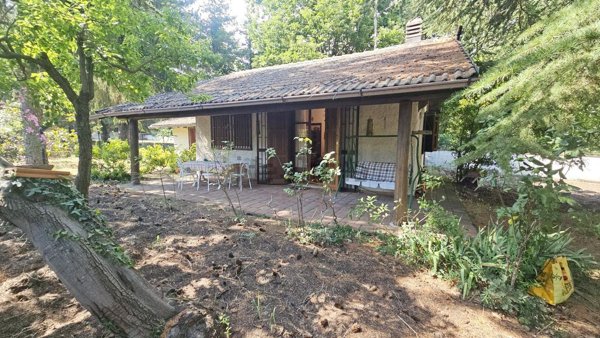 casa indipendente in vendita a Pedara in zona Tarderia