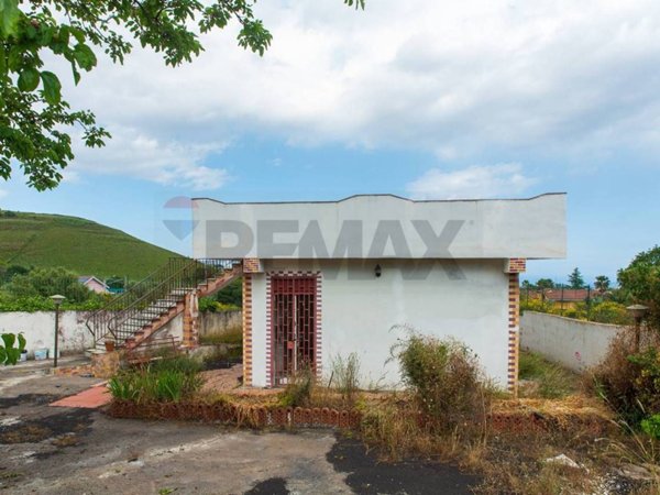 casa indipendente in vendita a Pedara in zona Tarderia