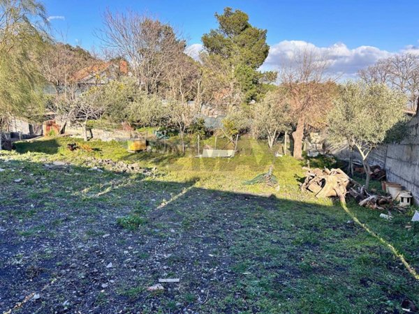 terreno agricolo in vendita a Pedara in zona Tarderia