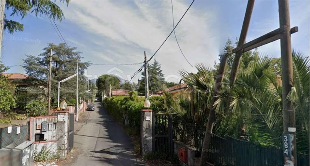 casa indipendente in vendita a Pedara in zona Tarderia