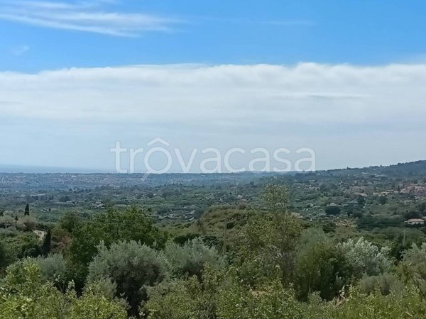 casa indipendente in vendita a Piedimonte Etneo
