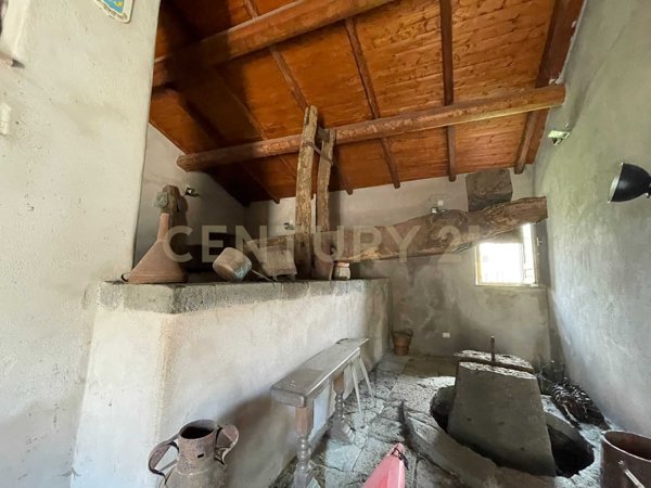 casa indipendente in vendita a Piedimonte Etneo