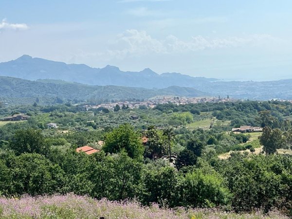 casa indipendente in vendita a Piedimonte Etneo in zona Presa