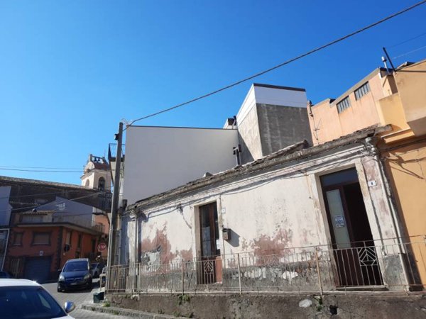 casa indipendente in vendita a Piedimonte Etneo