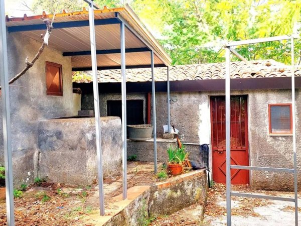 appartamento in vendita a Piedimonte Etneo