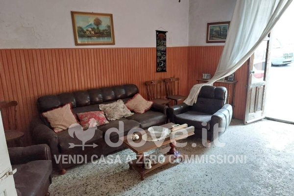 casa indipendente in vendita a Piedimonte Etneo