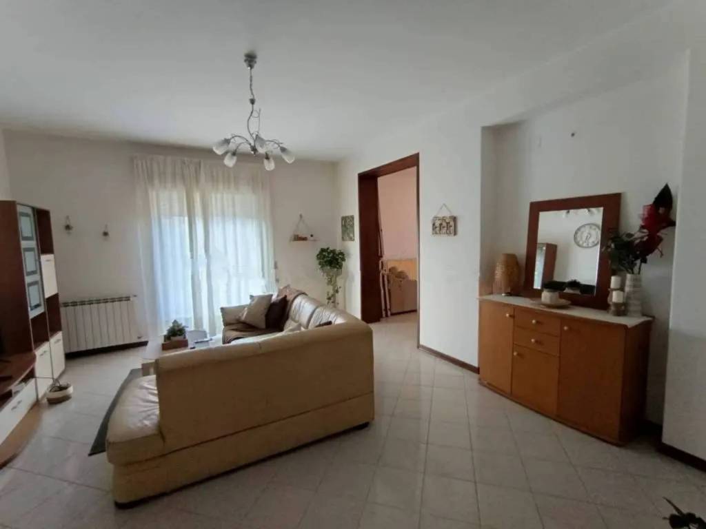 appartamento in vendita a Piedimonte Etneo