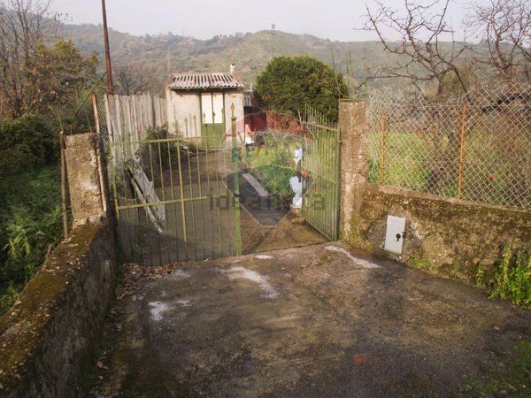appartamento in vendita a Piedimonte Etneo