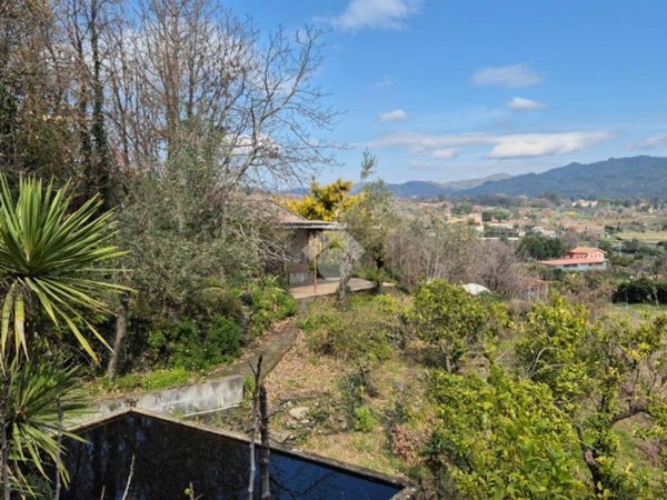 casa indipendente in vendita a Piedimonte Etneo