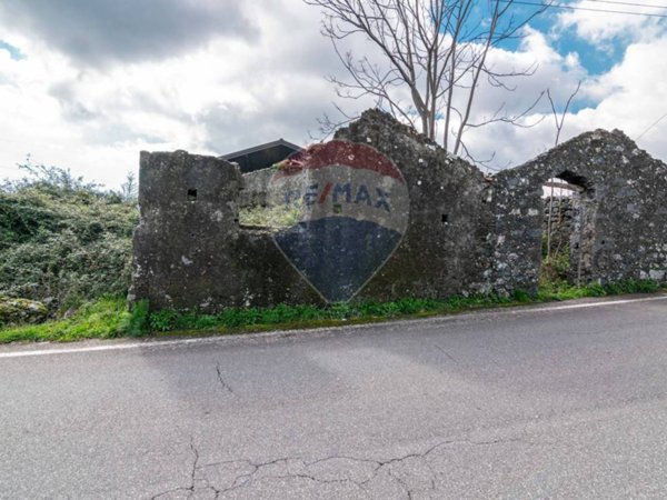 casa indipendente in vendita a Piedimonte Etneo