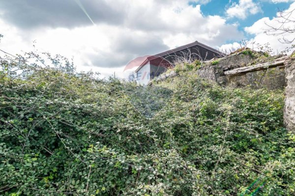 casa indipendente in vendita a Piedimonte Etneo