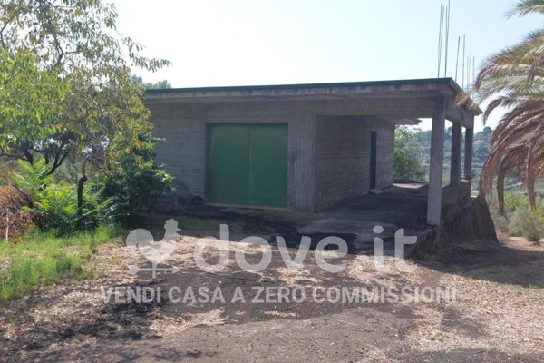 casa indipendente in vendita a Piedimonte Etneo