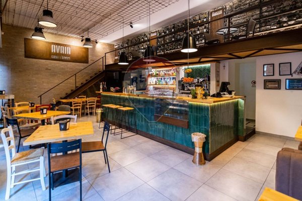 negozio in vendita a Piedimonte Etneo