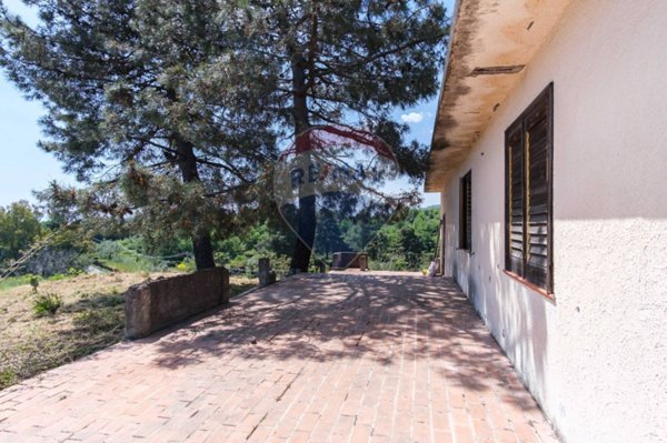 casa indipendente in vendita a Piedimonte Etneo