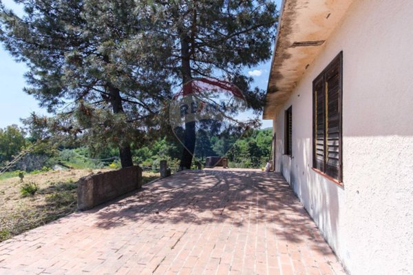 casa indipendente in vendita a Piedimonte Etneo
