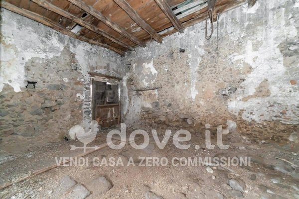 casa indipendente in vendita a Piedimonte Etneo