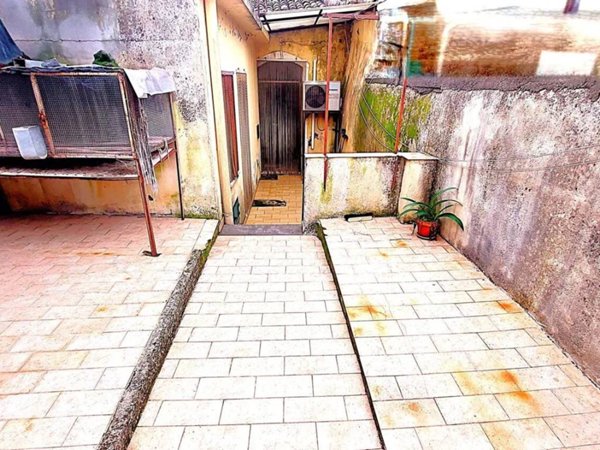 casa indipendente in vendita a Piedimonte Etneo