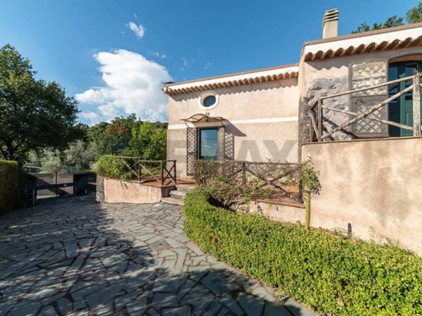 casa indipendente in vendita a Piedimonte Etneo in zona Presa